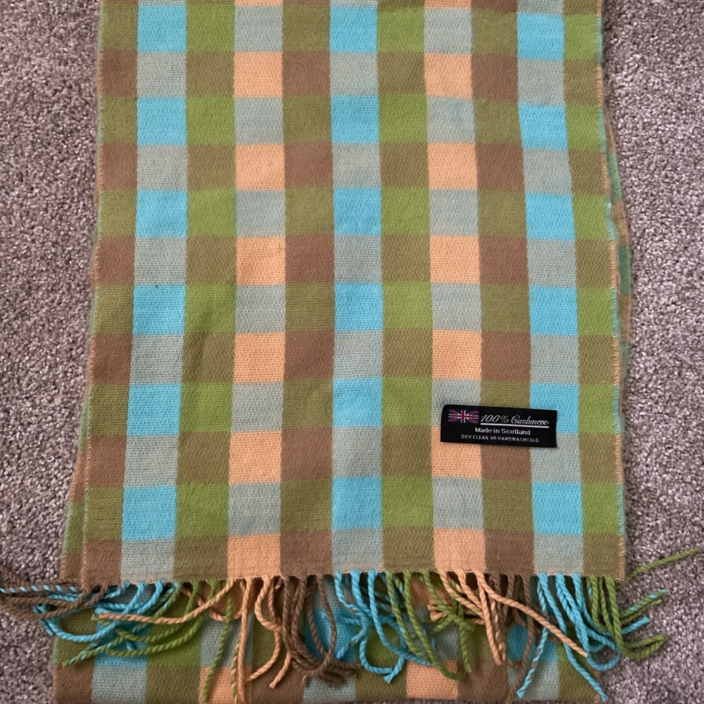 Soft scarf 100% cashmere